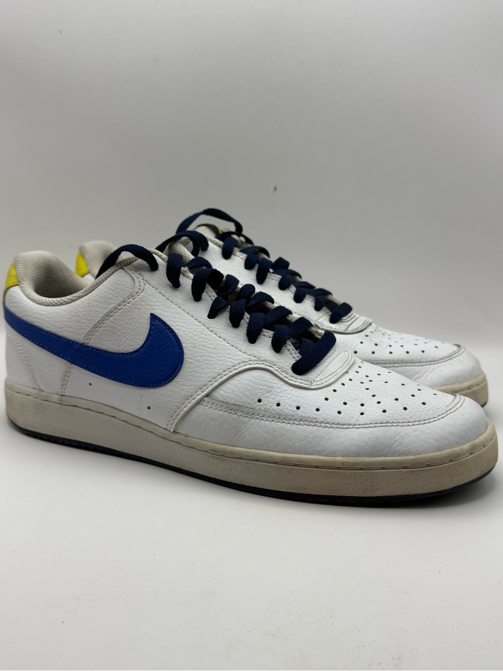 Nike Court Vision Low NBA DM1187-102 Men’s 10.5 White Blue Yellow Sneakers